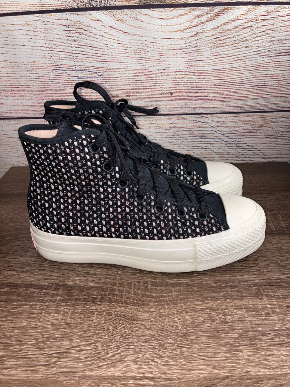 Worn Once Converse Chuck Taylor All Star Lift Platform Crochet High Top 7.5